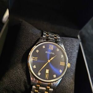 Preloved 40MM Bulova 98D130 two tone diamond watch